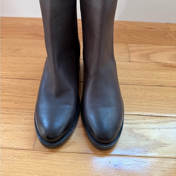NWT Frye Brown Leather Ankle Booties with Side Zipper - Picture 6 of 9